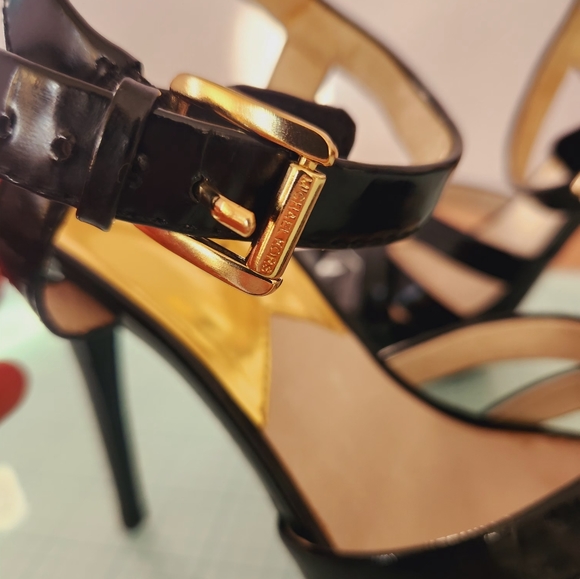 Michael Kors MK Women’s Leather Patent Heeled Sandals Shoes Size 8 Pre-owned - Picture 4 of 6